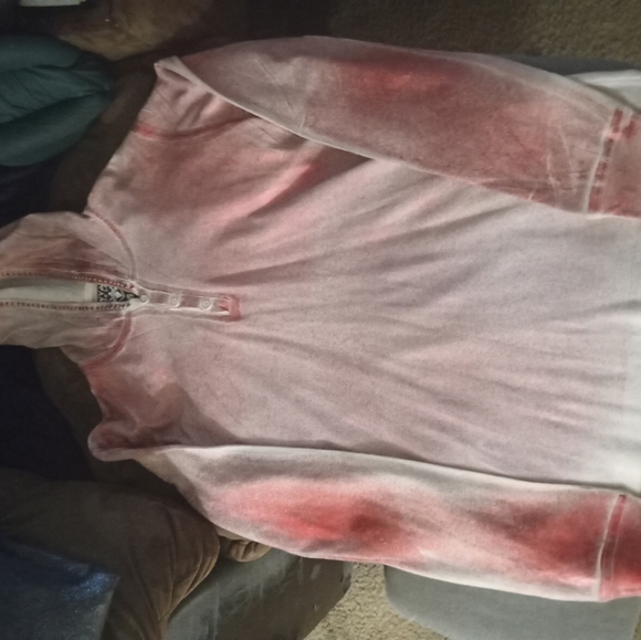 Men's shiny red shirt - Picture 2 of 8